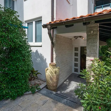 Apartment 3 Bedroom Amazing In