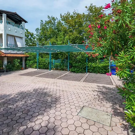 3 Bedroom Amazing In Apartment