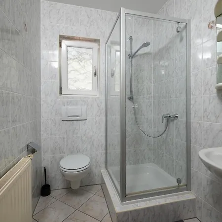 3 Bedroom Amazing In Pjescana Uvala